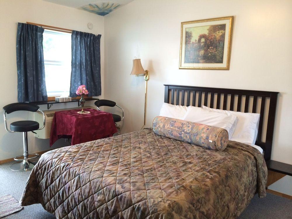 Holiday Motel โอริลเลีย ภายนอก รูปภาพ